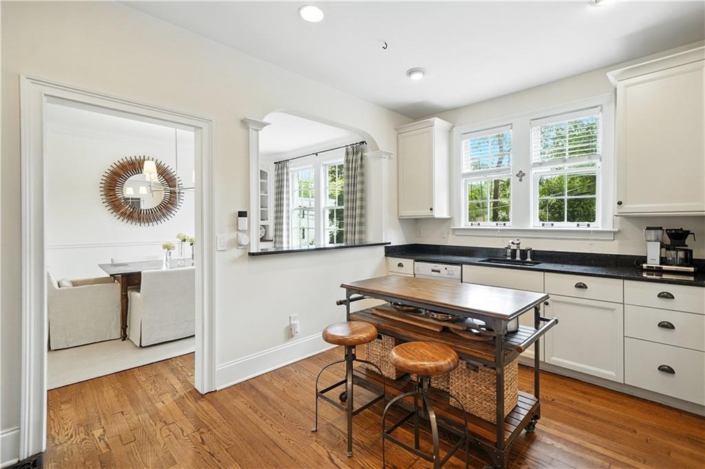 77 Peachtree Memorial Drive NW Unit 2