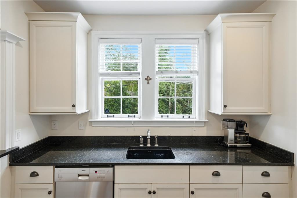 77 Peachtree Memorial Drive NW Unit 2
