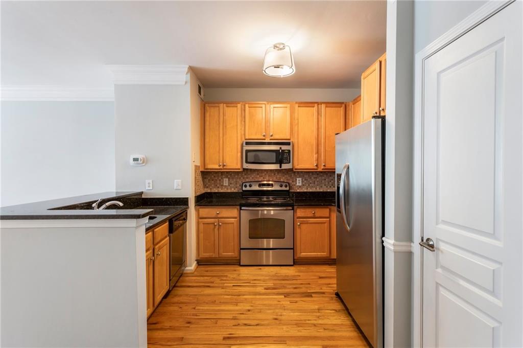 375 Highland Avenue NE Unit 1011
