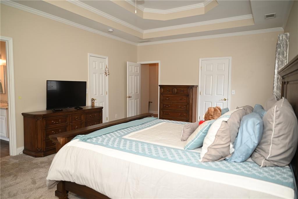 3221 Summer Stream Lane NW