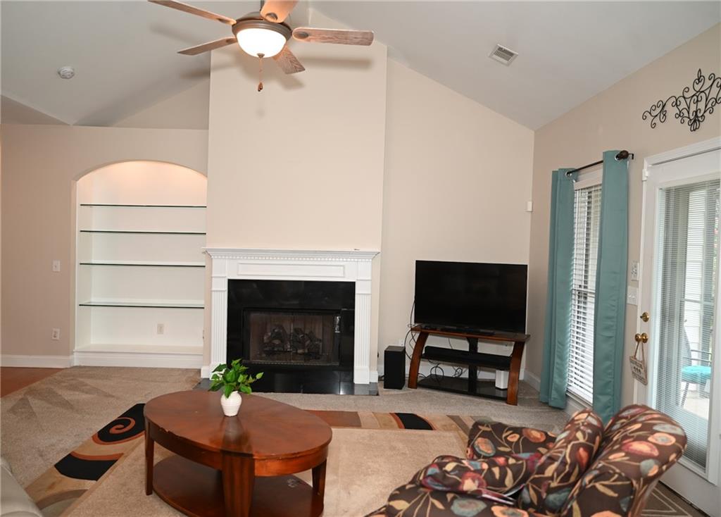 3221 Summer Stream Lane NW