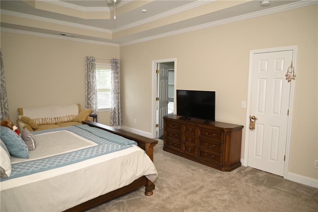 3221 Summer Stream Lane NW