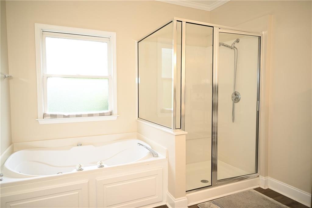 3221 Summer Stream Lane NW