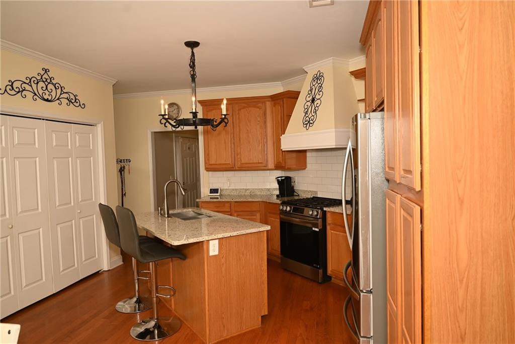 3221 Summer Stream Lane NW