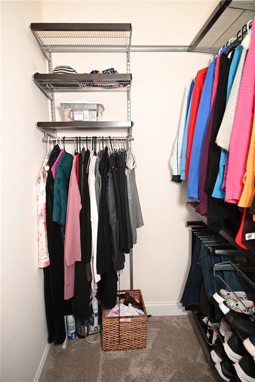 3221 Summer Stream Lane NW