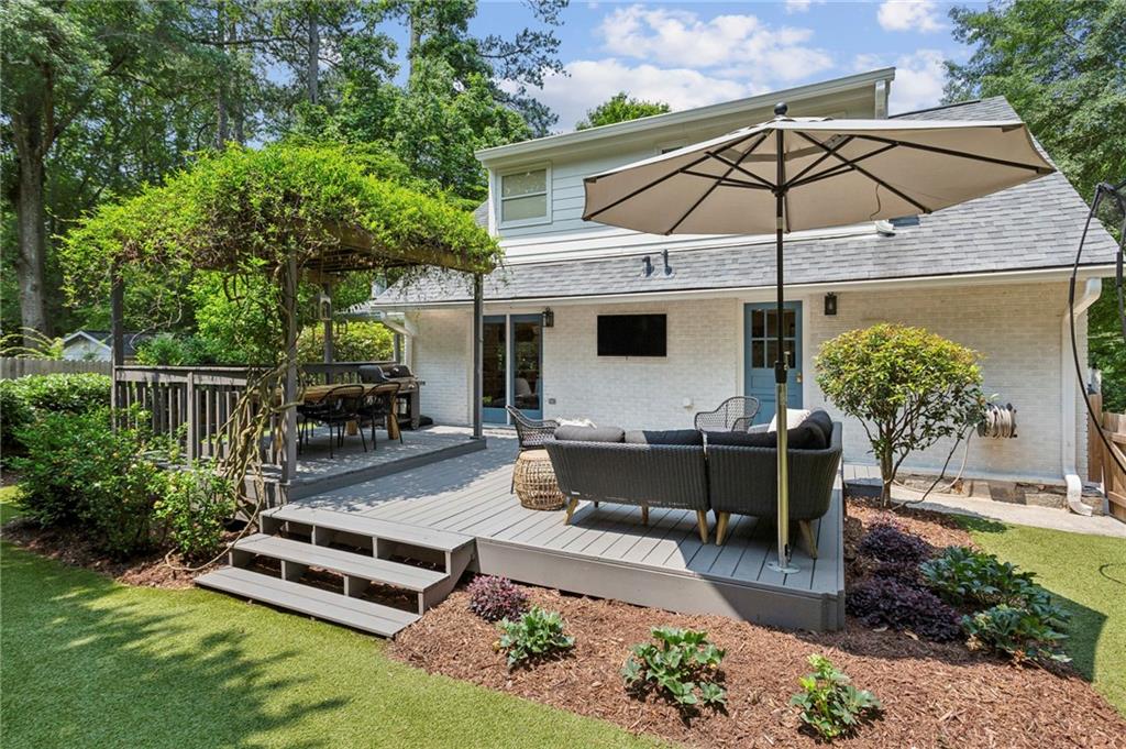 2611 Ridgemore Road NW