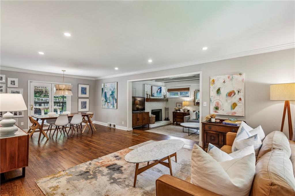 2611 Ridgemore Road NW