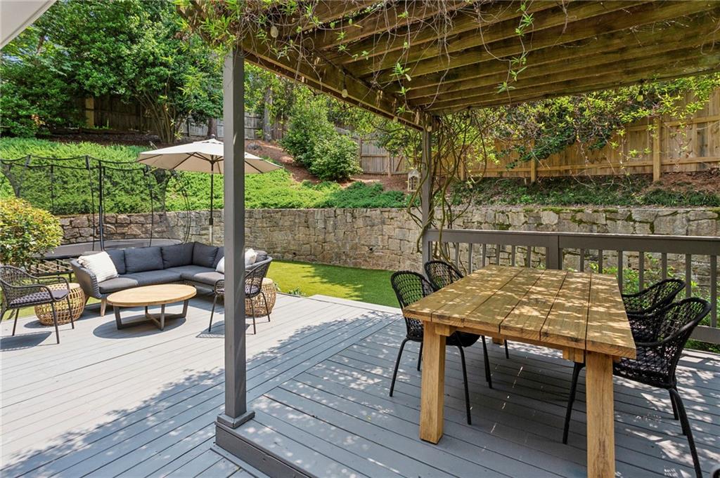 2611 Ridgemore Road NW