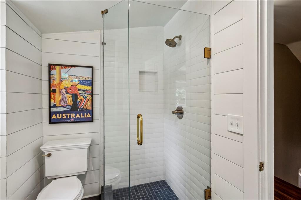 2611 Ridgemore Road NW