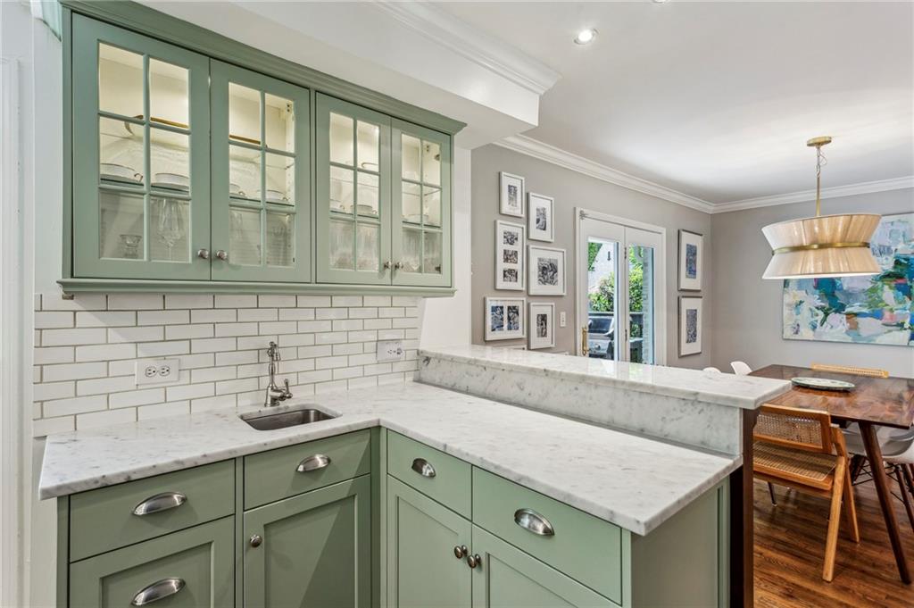 2611 Ridgemore Road NW