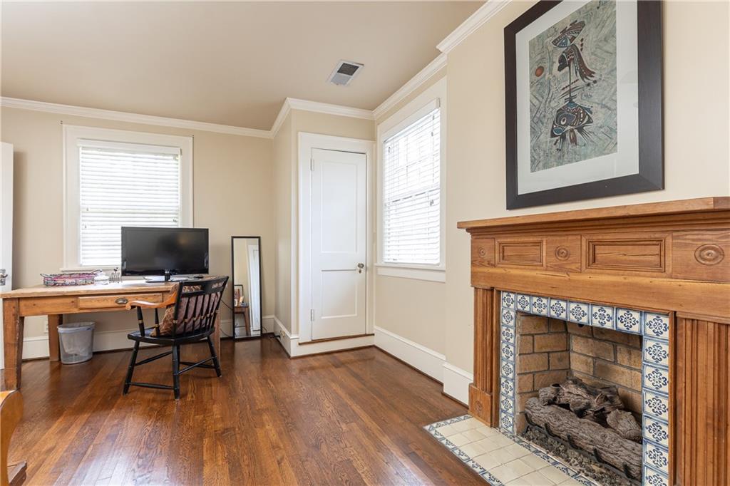 9 Palisades Road NE
