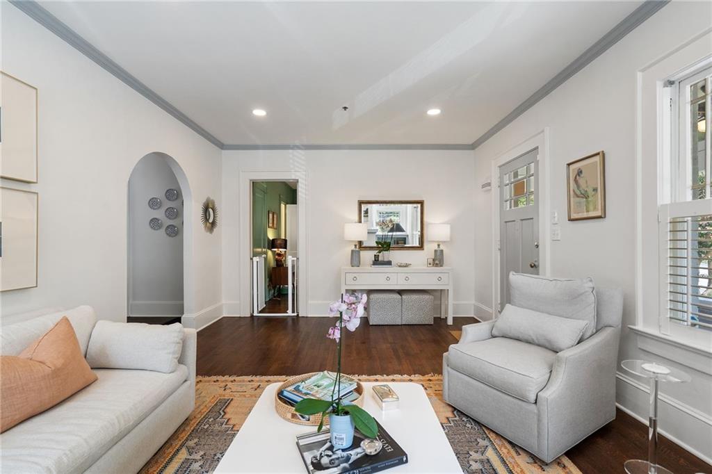 81 Highland Drive NE