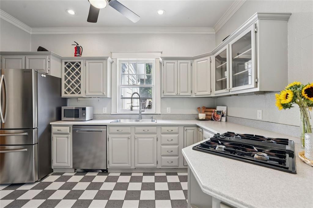 138 PEACHTREE HILLS Avenue NE