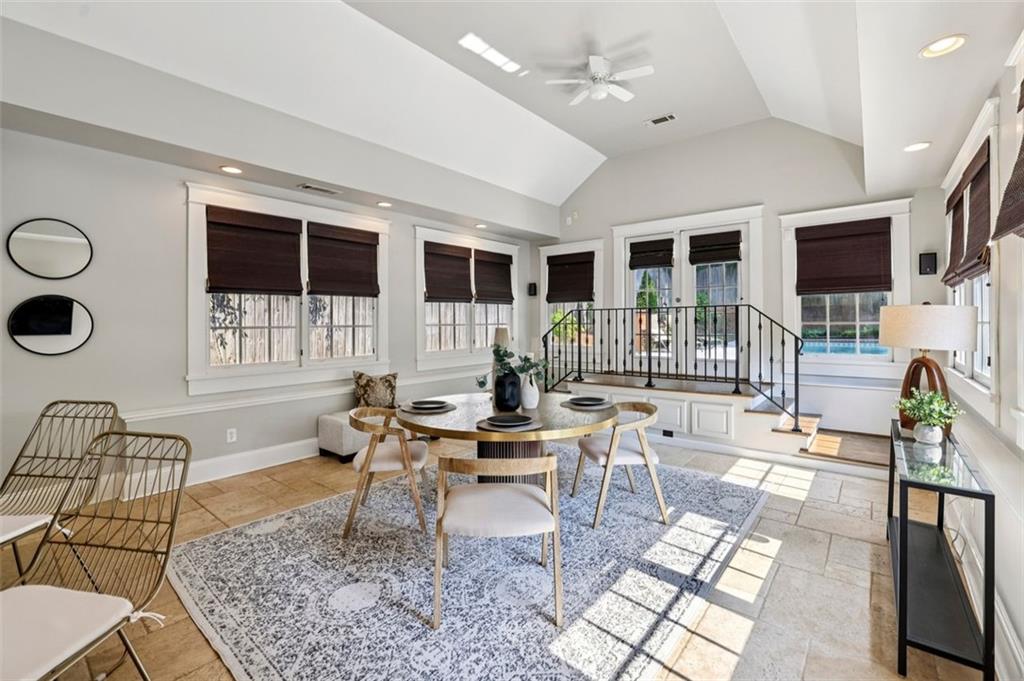 138 PEACHTREE HILLS Avenue NE