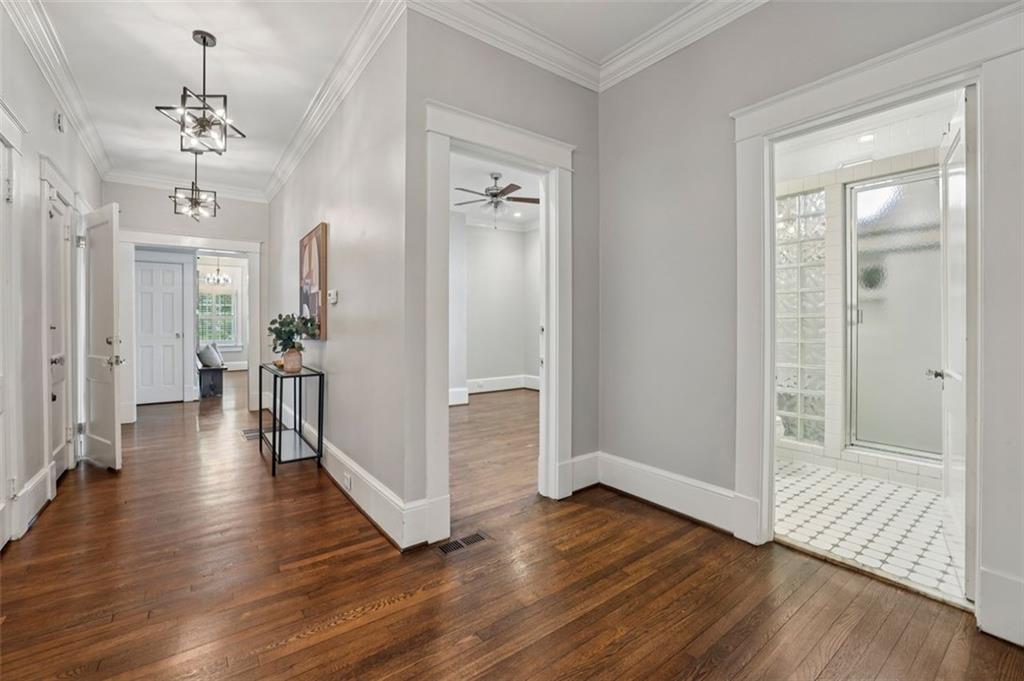 138 PEACHTREE HILLS Avenue NE
