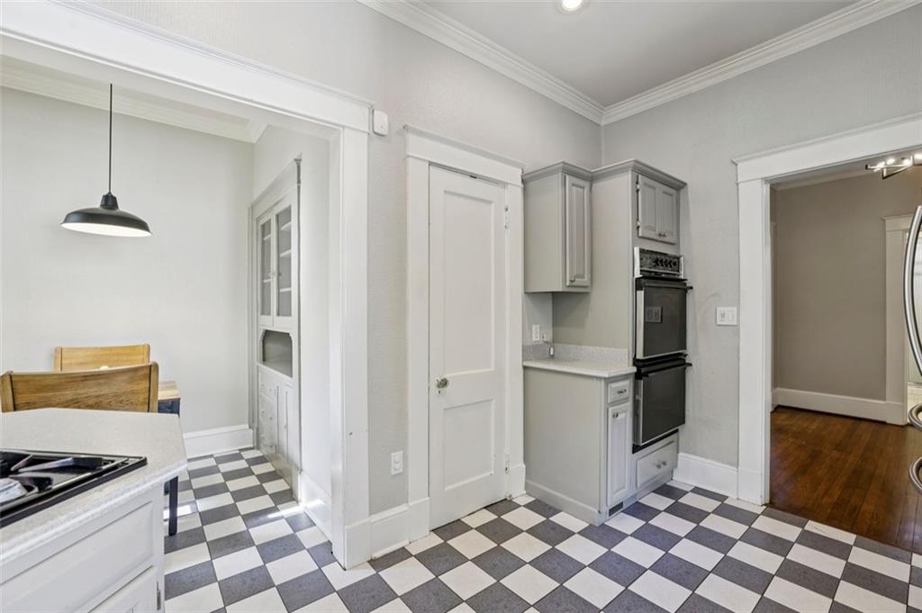 138 PEACHTREE HILLS Avenue NE