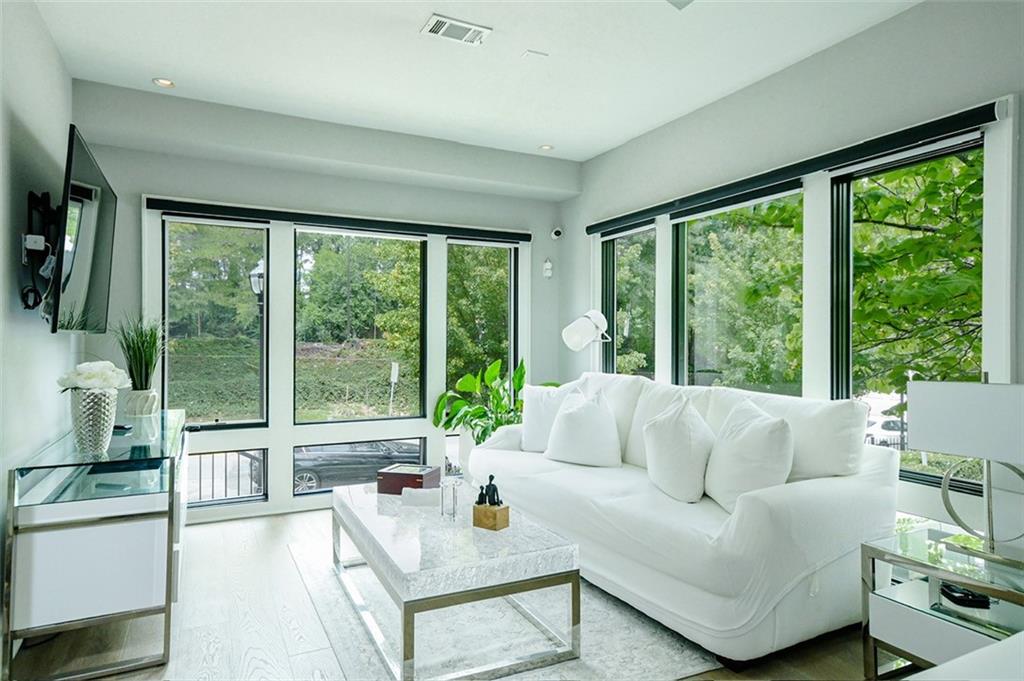 2532 Appleden Place Unit 11