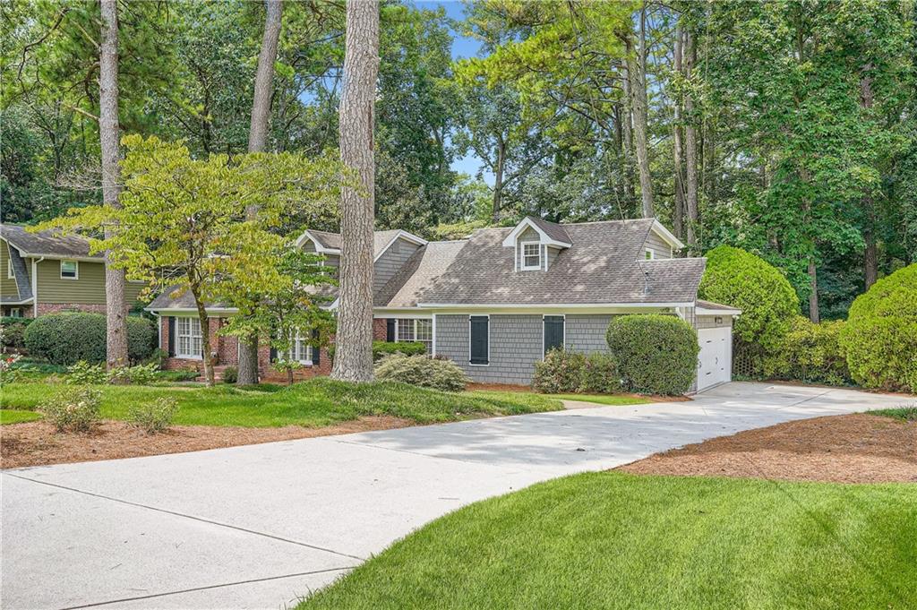 2834 Evans Woods Drive
