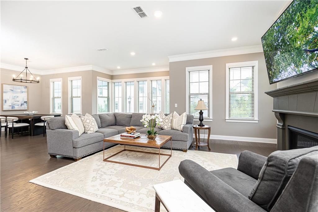 3900 Danube Lane