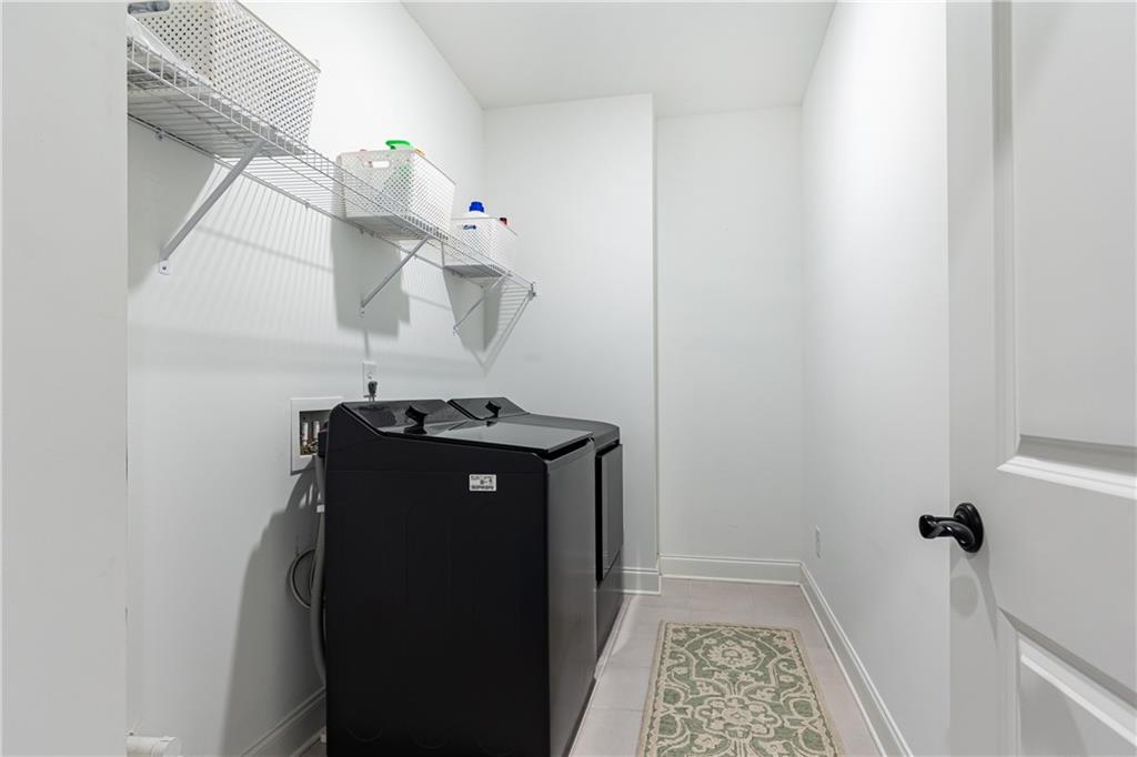 3900 Danube Lane