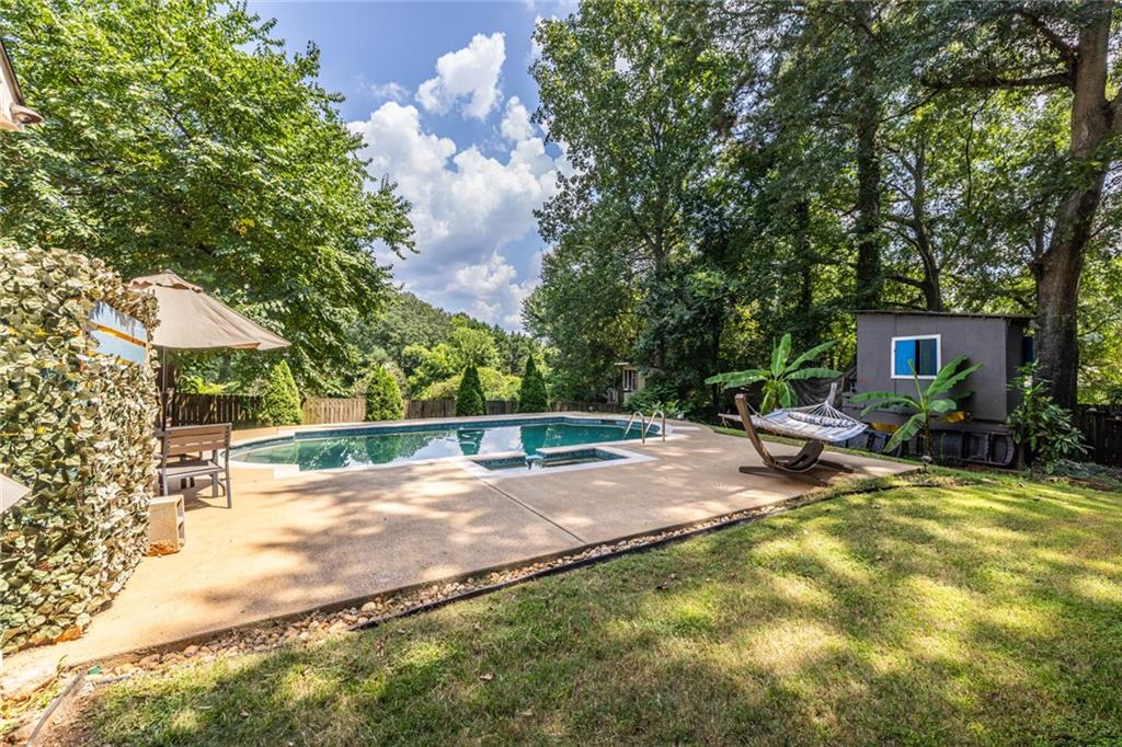 1135 Vickers Street SE