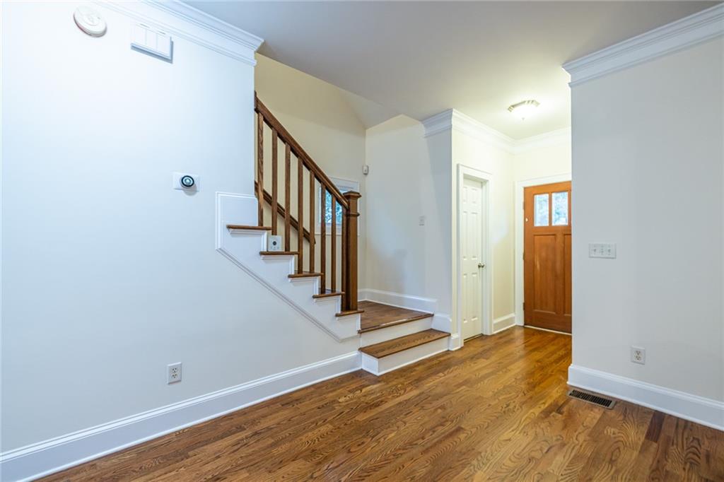 1135 Vickers Street SE