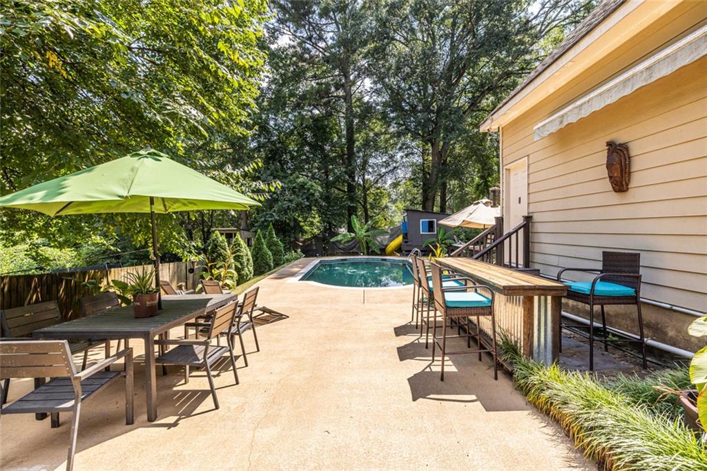 1135 Vickers Street SE