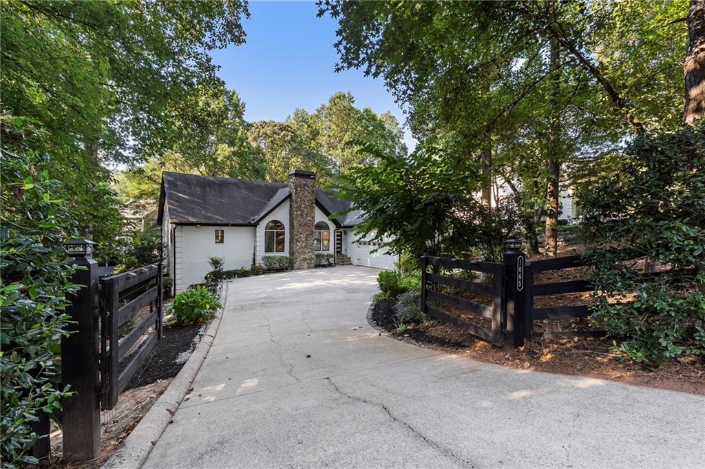 1065 Mid Broadwell Road