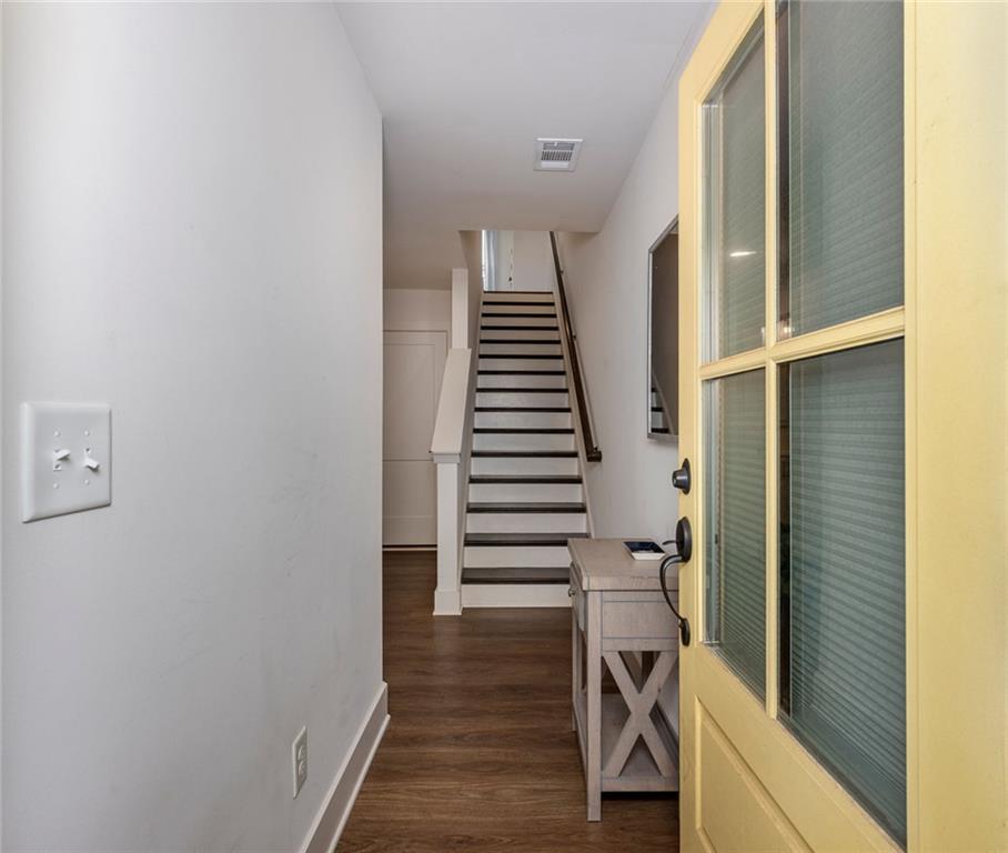 183 Chestnut Circle NE