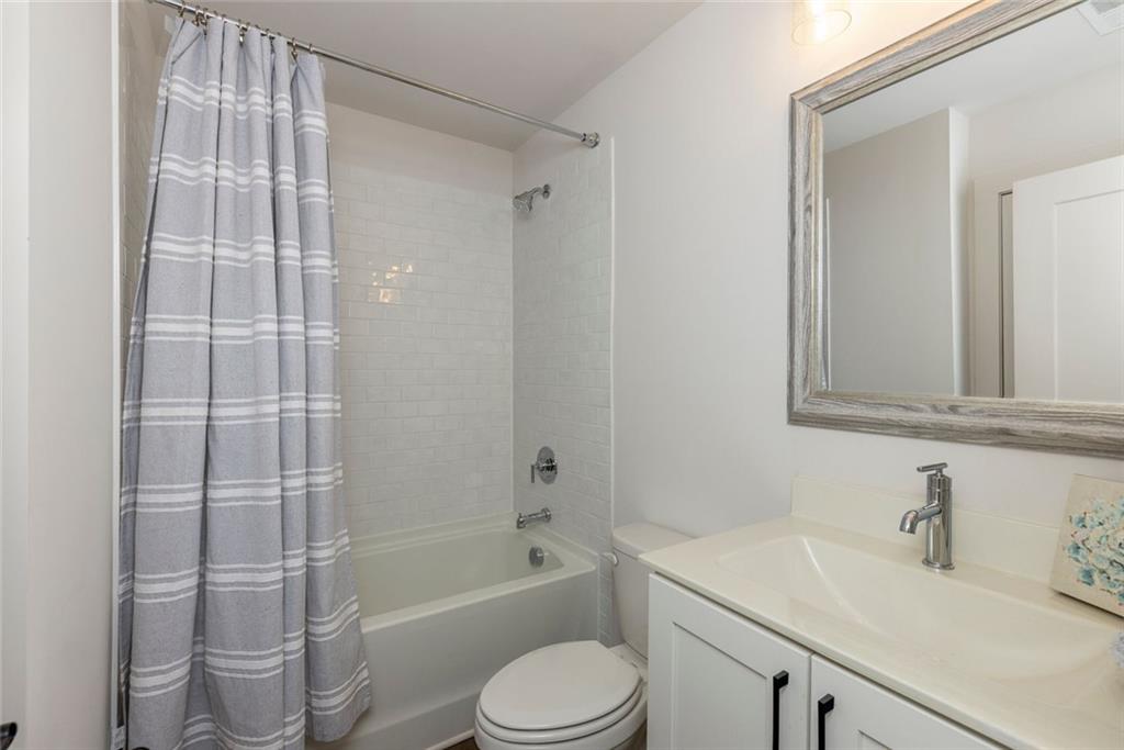 183 Chestnut Circle NE