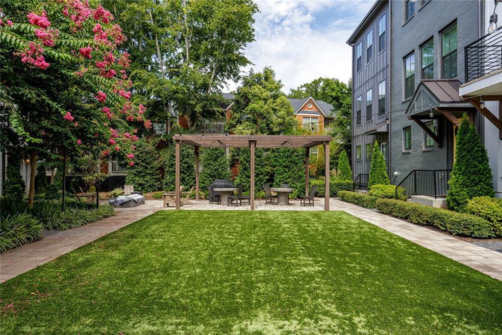 183 Chestnut Circle NE