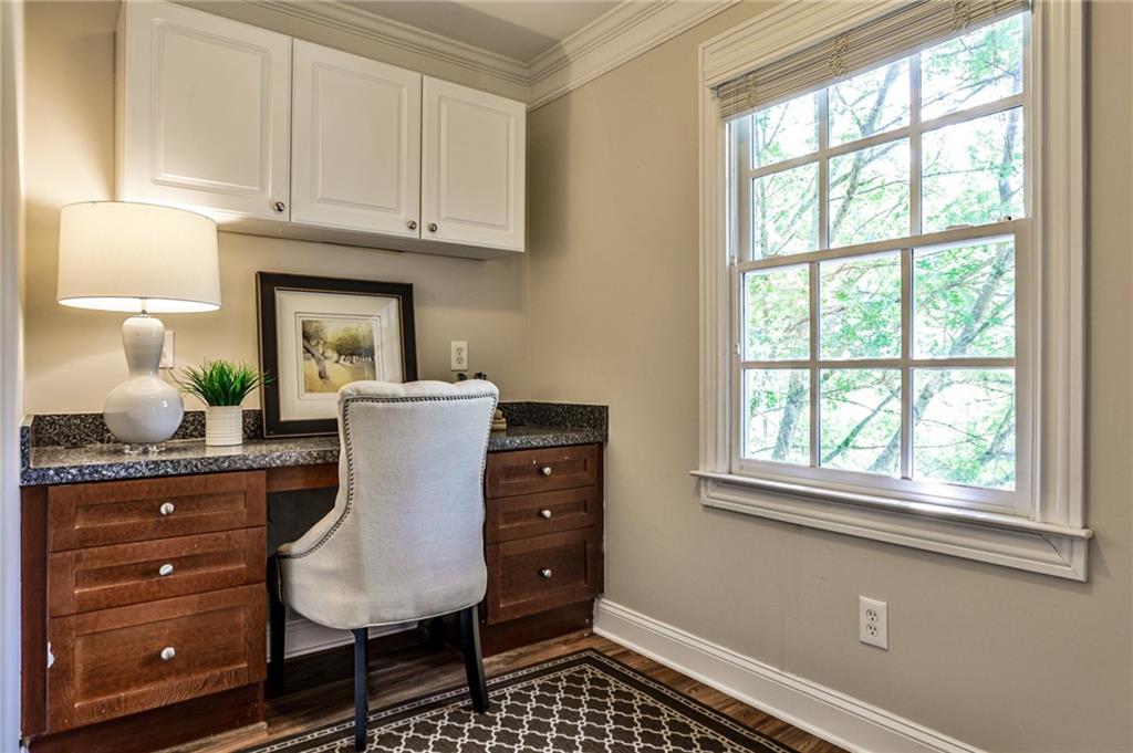 2204 Parkview Run NW
