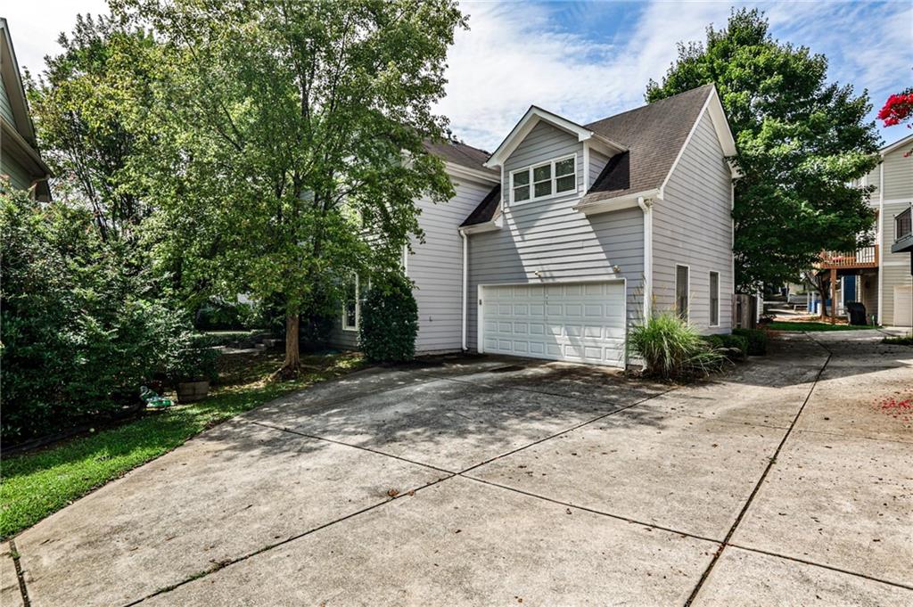 2204 Parkview Run NW