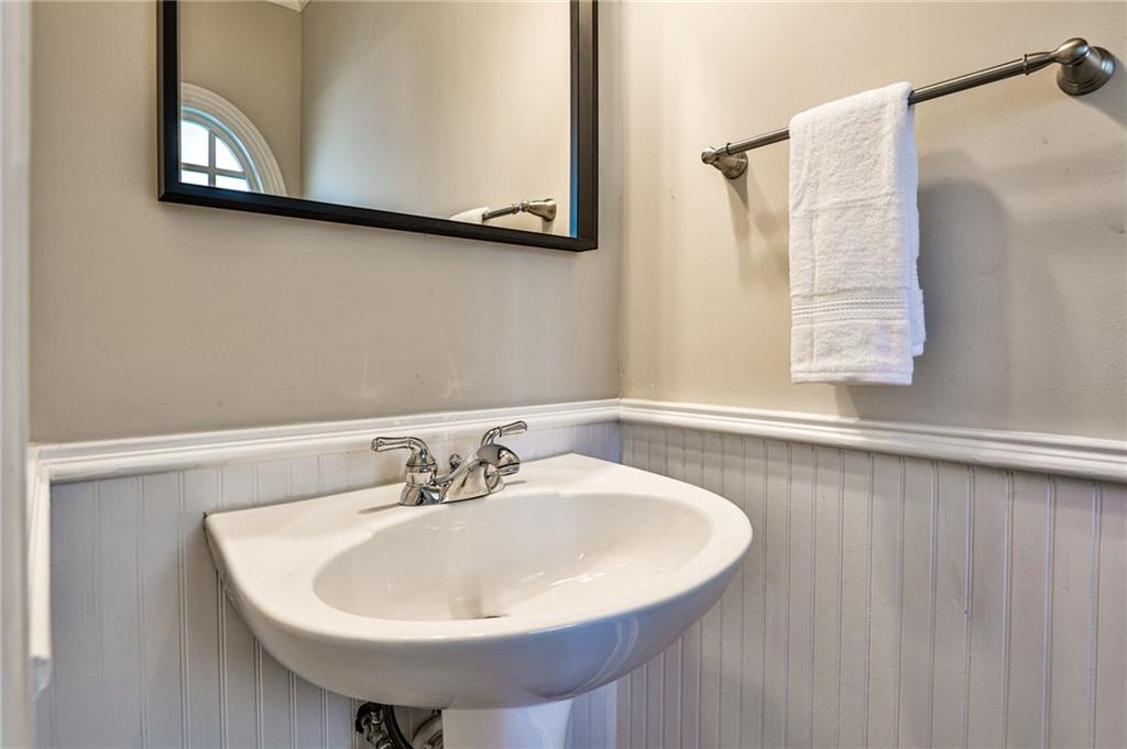 2204 Parkview Run NW