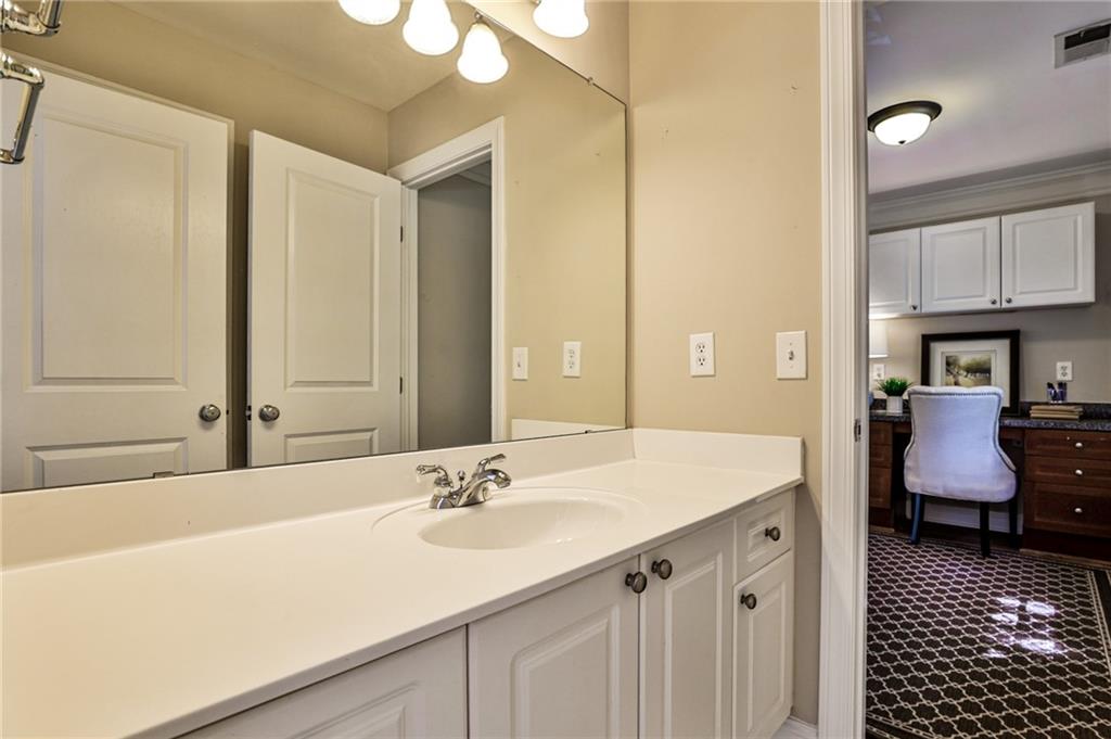 2204 Parkview Run NW