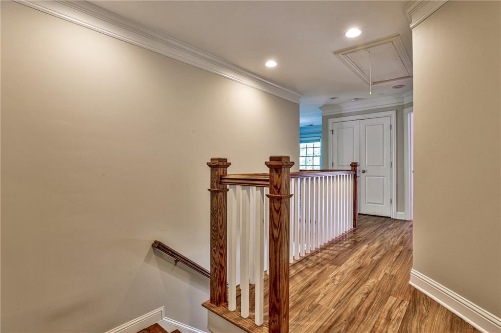 2204 Parkview Run NW