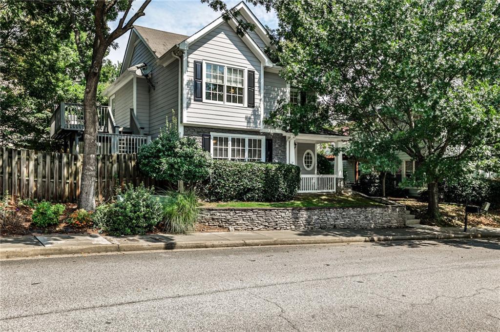 2204 Parkview Run NW