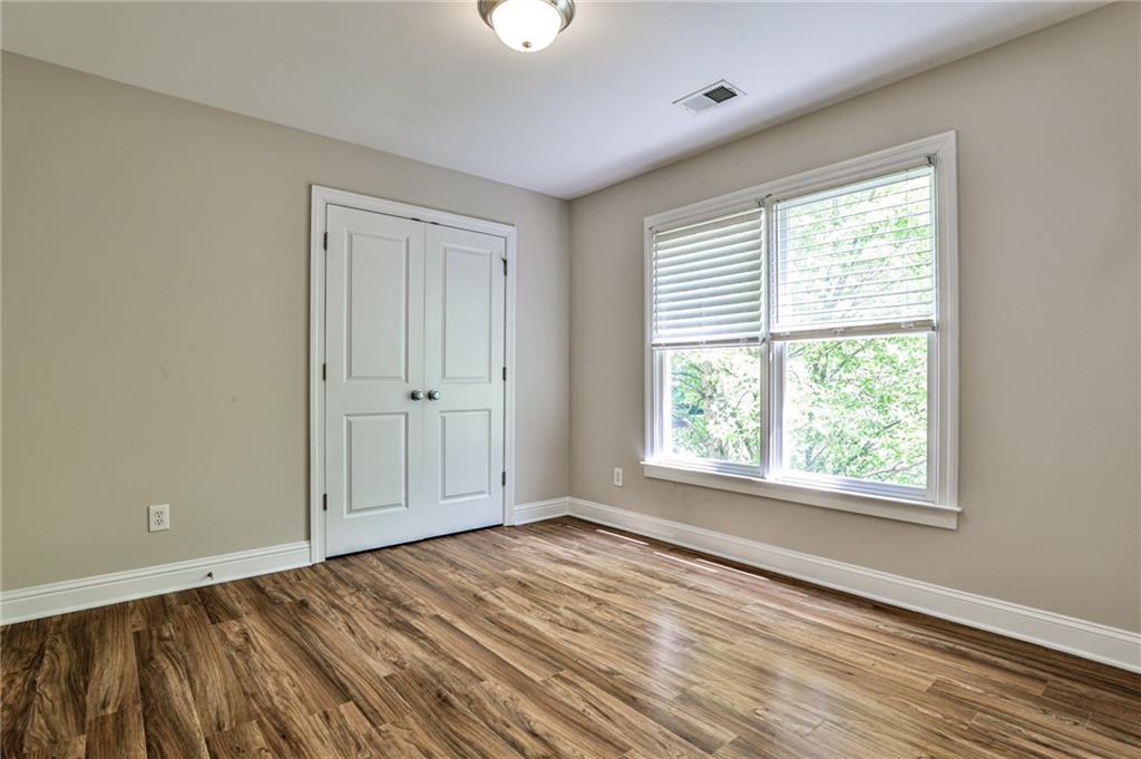2204 Parkview Run NW