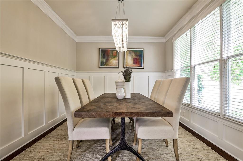 2204 Parkview Run NW