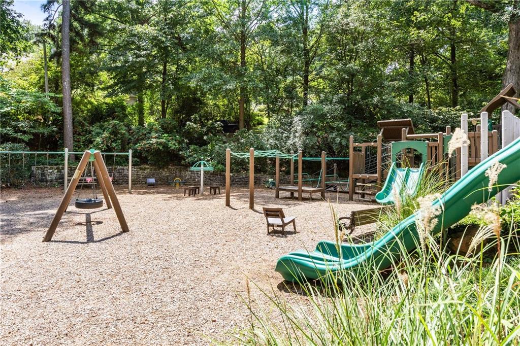 522 Trabert Avenue NW