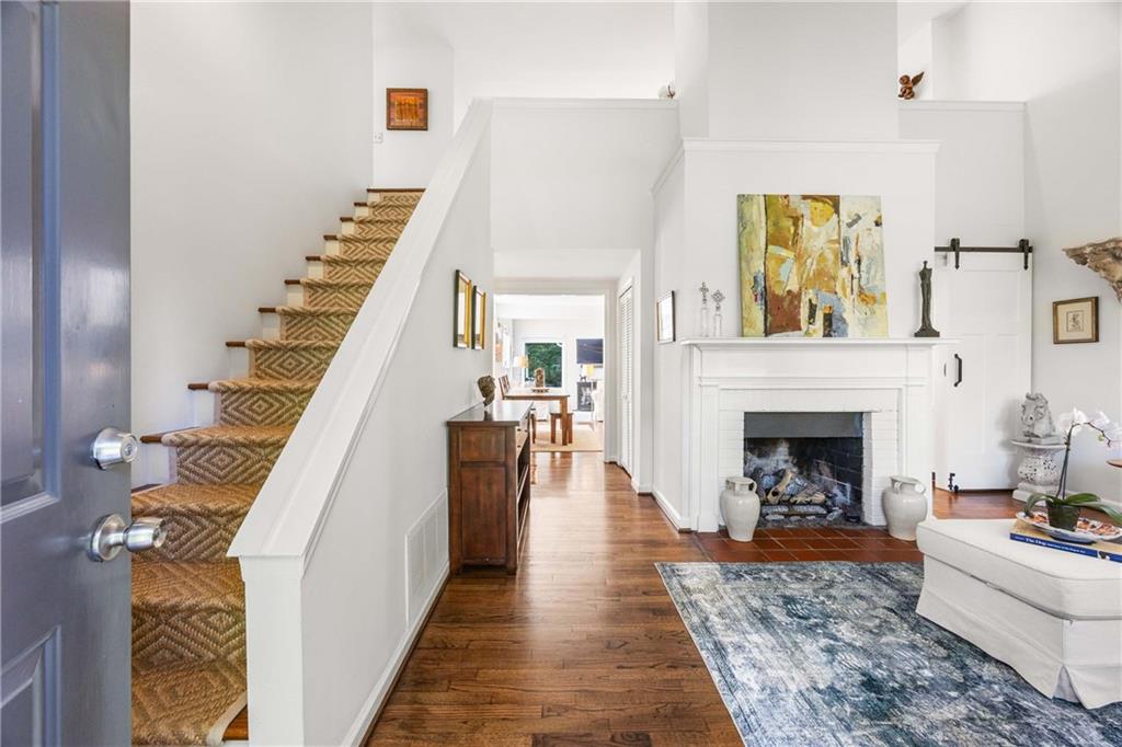 522 Trabert Avenue NW