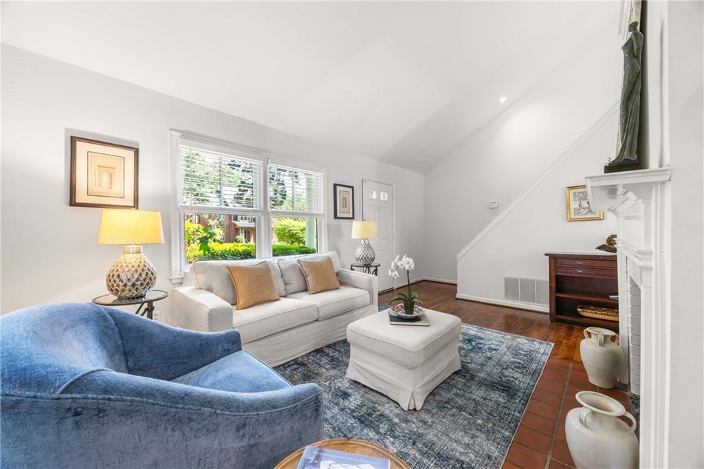 522 Trabert Avenue NW