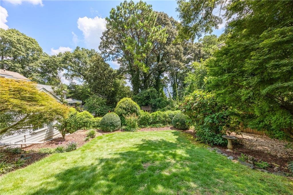 522 Trabert Avenue NW