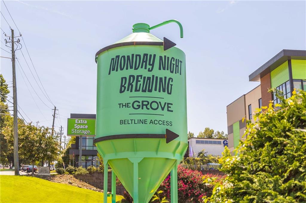 522 Trabert Avenue NW