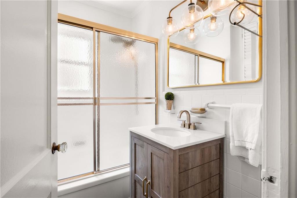 522 Trabert Avenue NW