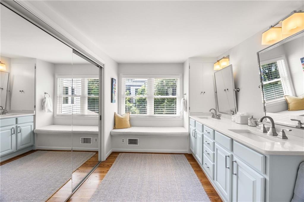 522 Trabert Avenue NW