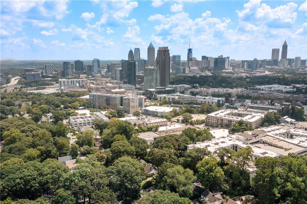 522 Trabert Avenue NW