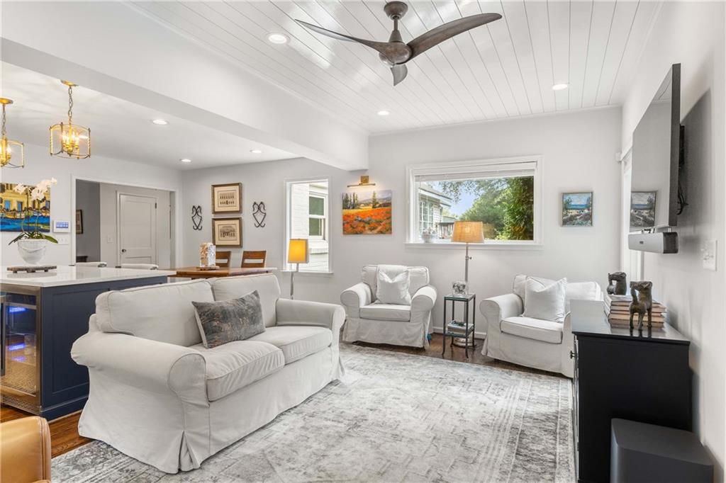 522 Trabert Avenue NW