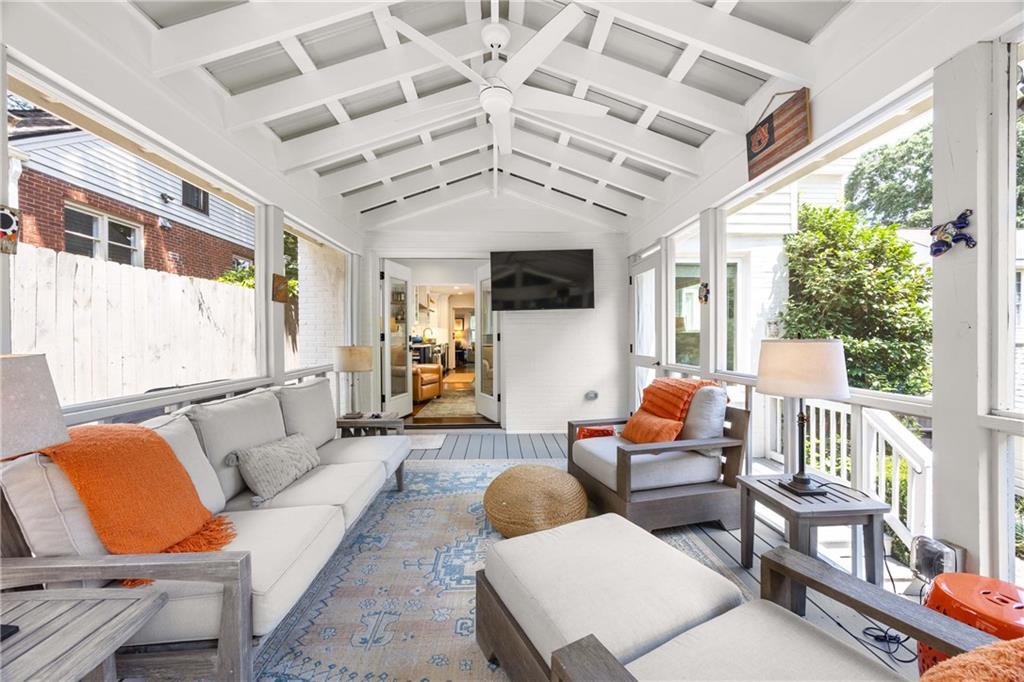 522 Trabert Avenue NW