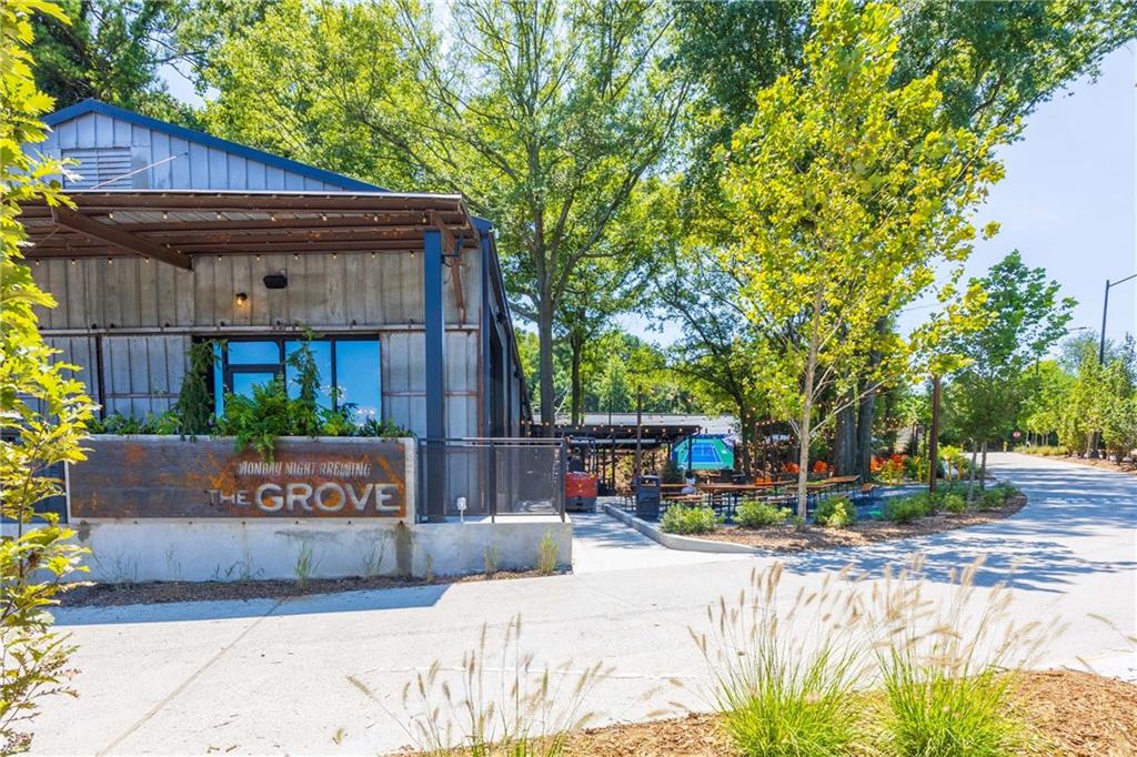 522 Trabert Avenue NW